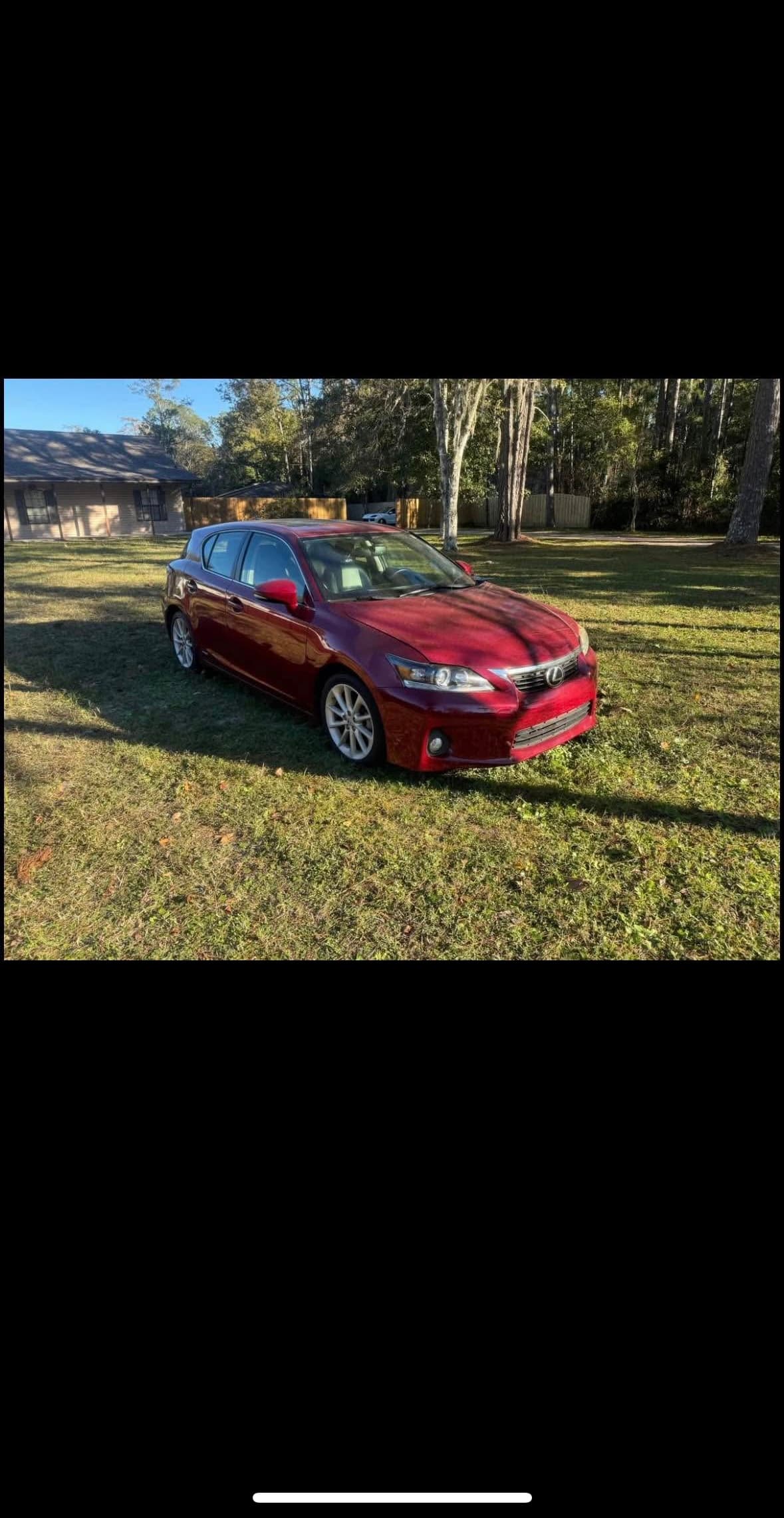 2013, Red Lexus CT200H